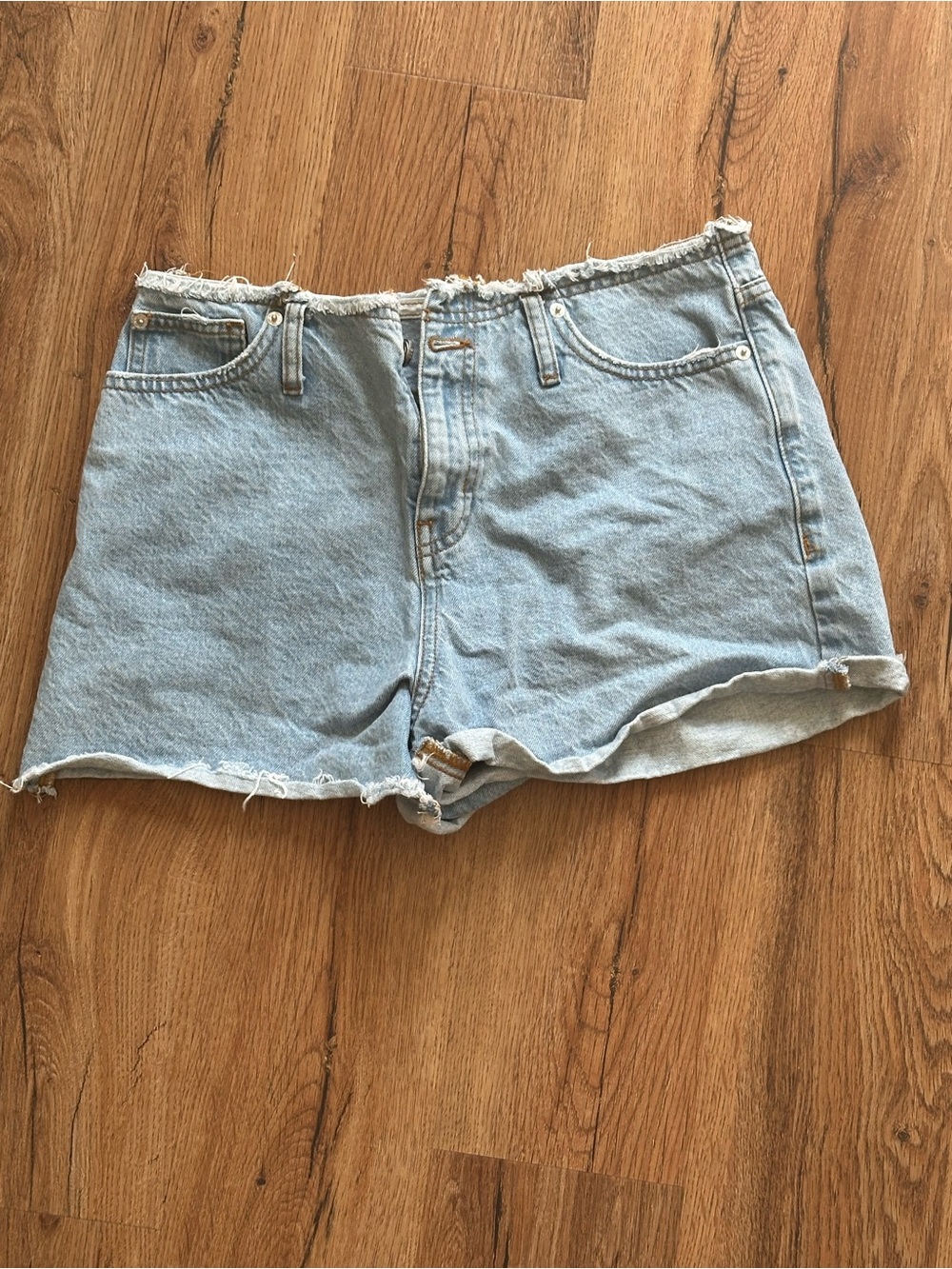BDG Light Wash Denim Women's Shorts